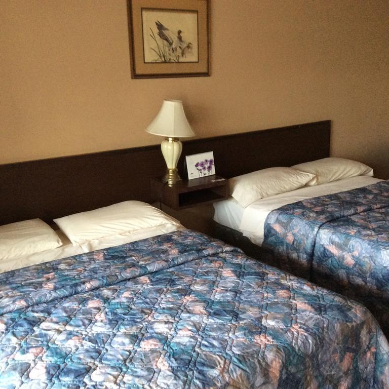 Parkwood Motor Inn Sundre Kültér fotó