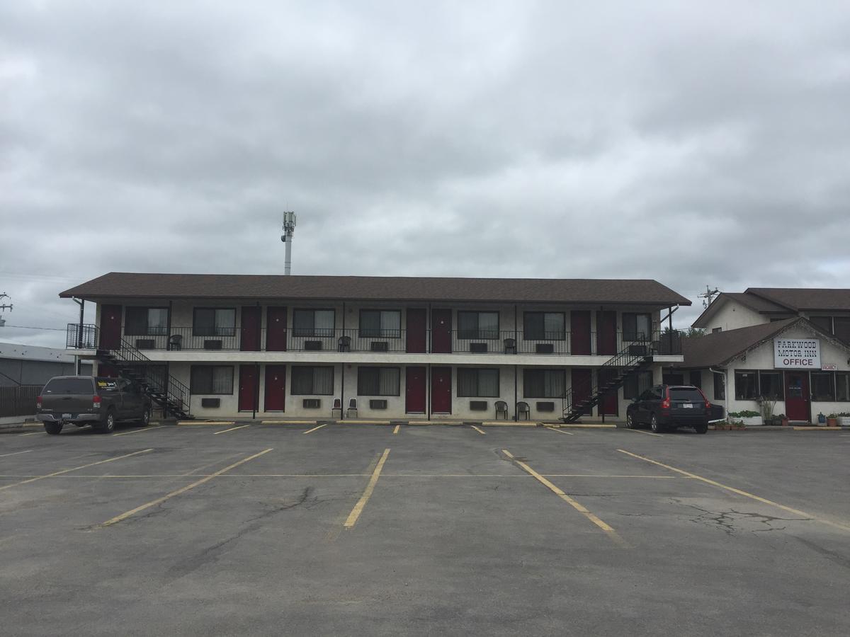 Parkwood Motor Inn Sundre Kültér fotó