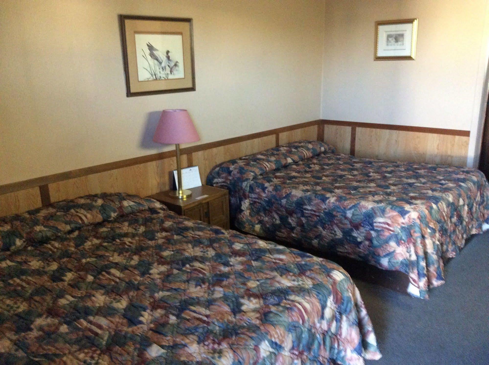 Parkwood Motor Inn Sundre Kültér fotó