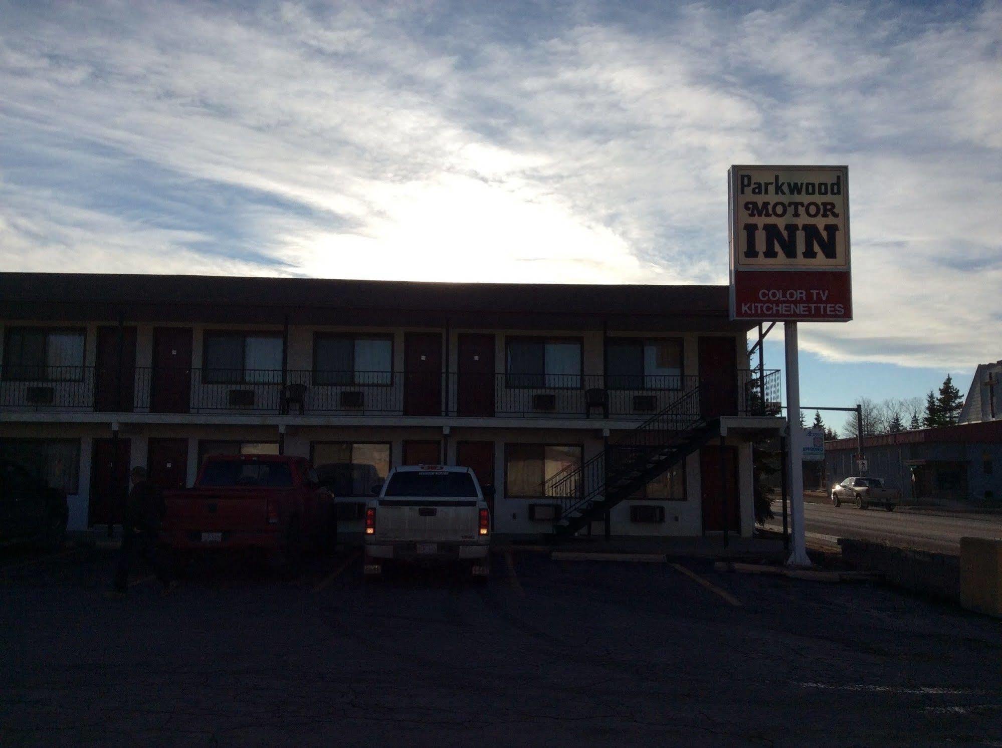 Parkwood Motor Inn Sundre Kültér fotó